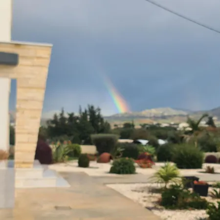 Eva Luxury לאצ'י