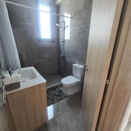 Eva Luxury Λατσί