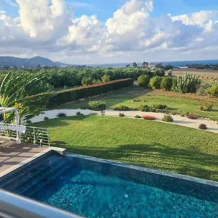 Villa Eva Luxury Lachi